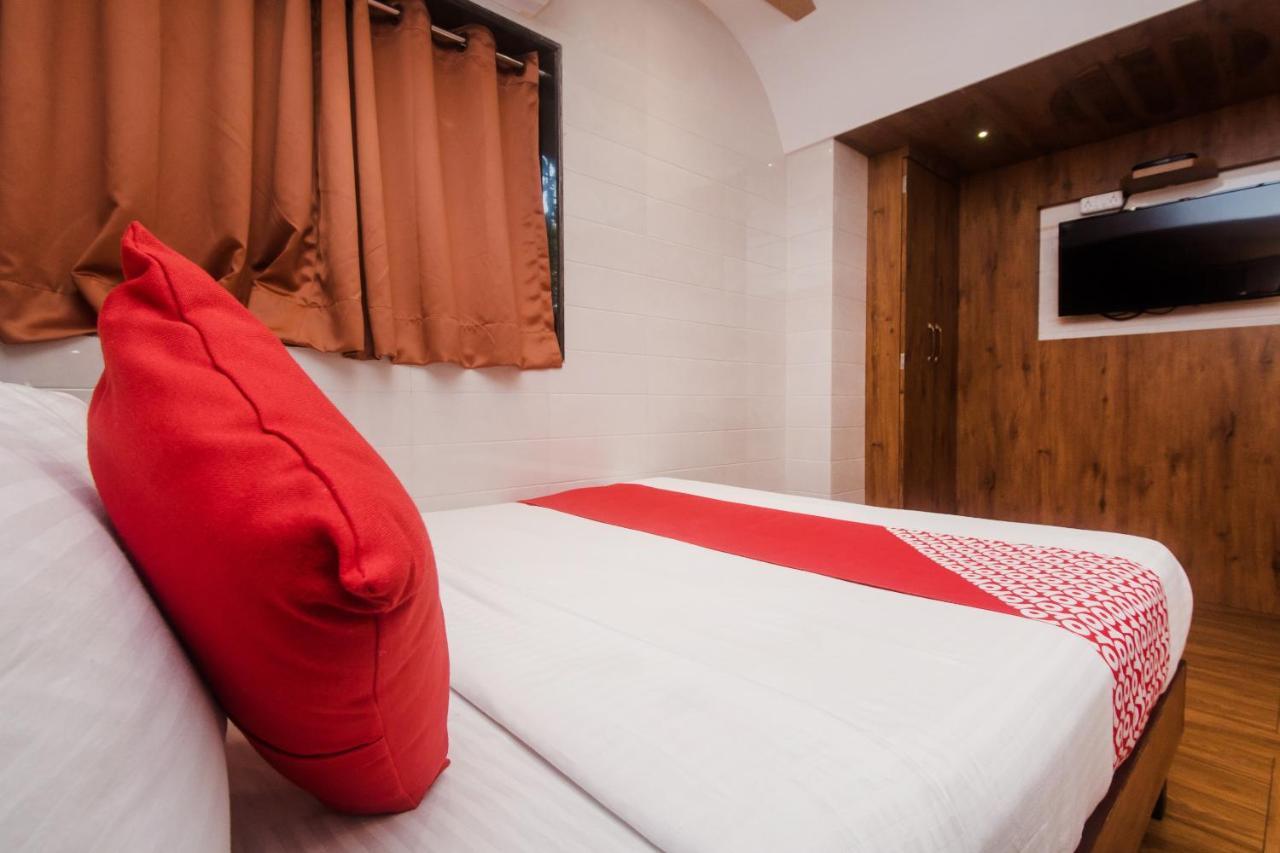Hotel Vaccinated Staff - Oyo 22055 Dadar Residency Mumbai Exterior foto