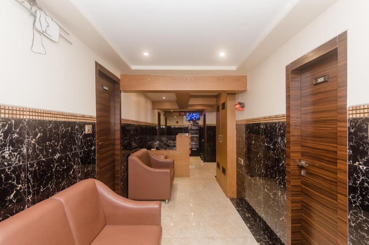 Hotel Vaccinated Staff - Oyo 22055 Dadar Residency Mumbai Exterior foto