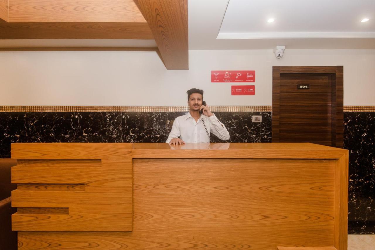 Hotel Vaccinated Staff - Oyo 22055 Dadar Residency Mumbai Exterior foto